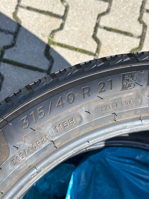 Michelin X-Ice Snow SUV 275/45 R21 + 315/40 R21 2024