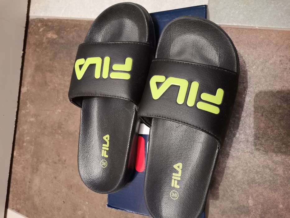 Klapki Fila sprzedam
