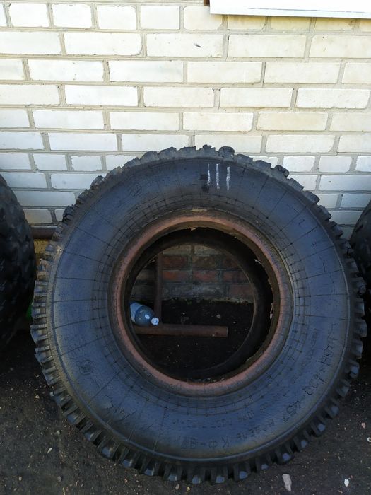 Продам шины, диски и камеры для ПТС-9
