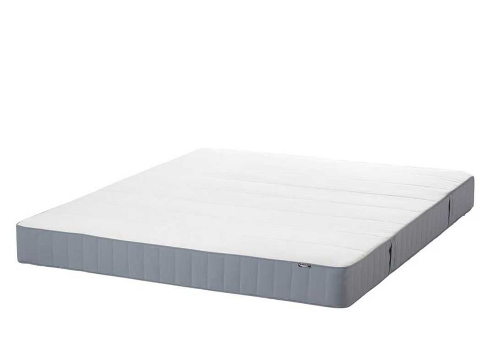 Colchão IKEA 140 x 200 em ótimo estado – confortável e bem cuidado