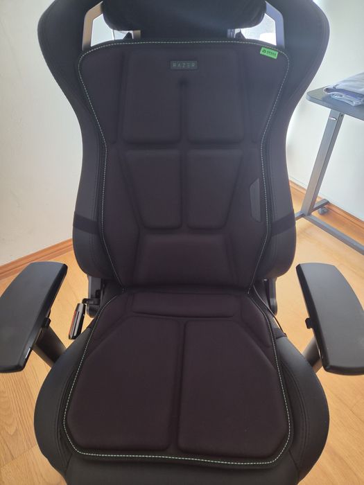 Almofada Háptica Razer Freyja Gaming Seat Cushion sensa hd haptics Preta | como nova | com garantia