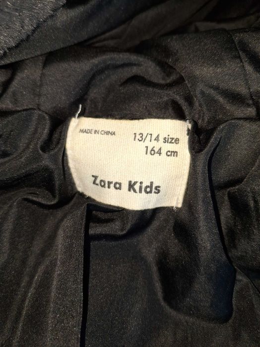 Casaco felpudo preto da Zara