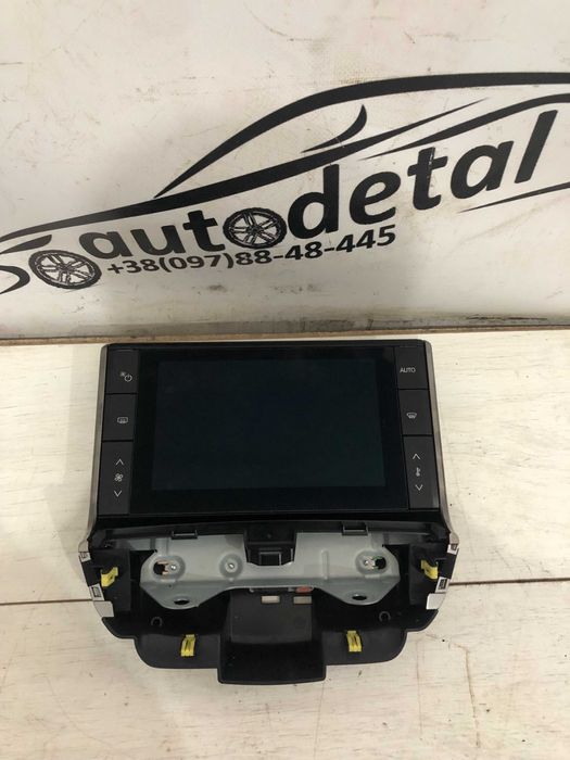 Монітор Mazda MX-30 екран MX30 панель керування D30L61190B