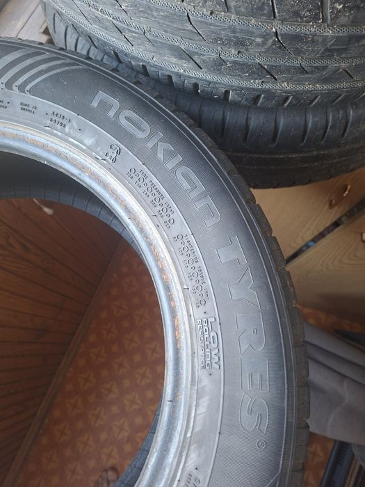 Продаю літню гуму "nokian tyres "195/60 R15