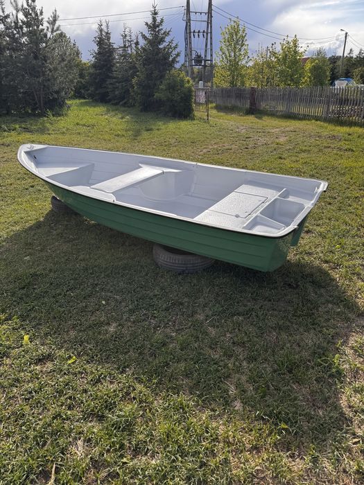 Łódź łódka wiosłowo-motorowa 380x150