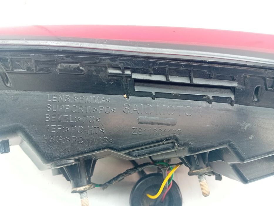 Farolim da mala esquerdo MG MG ZS SUV