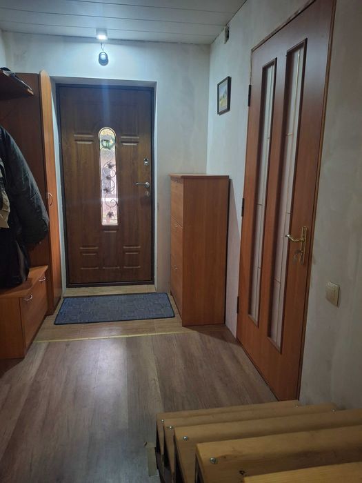 Затишний будинок з каміном та великим садом поблизу Коломиї