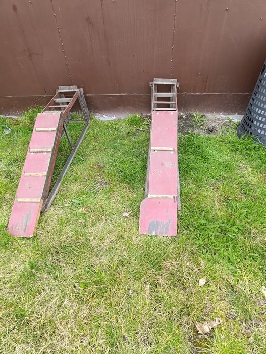 Najazdy samochodowe.