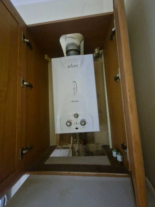 Центр  Продам фасад 46+42 кв.м  возле Нового рынка