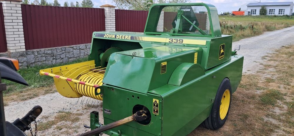 Прес John Derre 339 super stan!