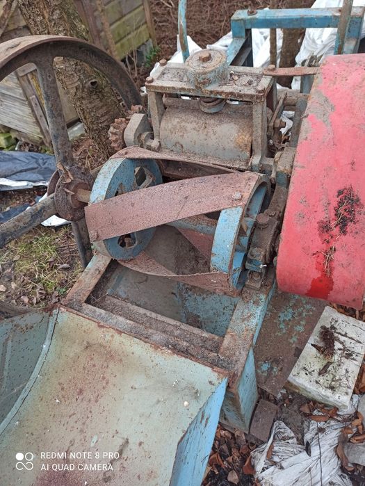 Sieczkarnia do słomy zabytkowa