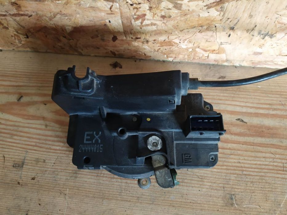 FECHO DE PORTA OPEL ASTRA G - FRENTE ESQUERDO / DIREITO