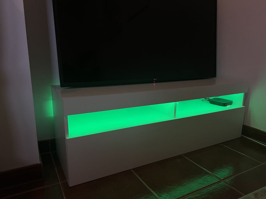Movel de TV com luz