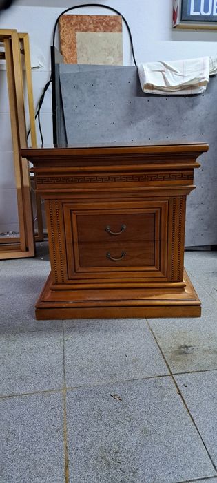 2 Mesas Cabeceira boa qualidade