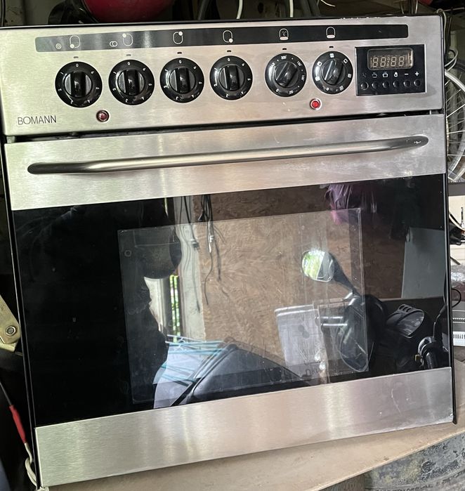 Духова шафа електрична Bomann
