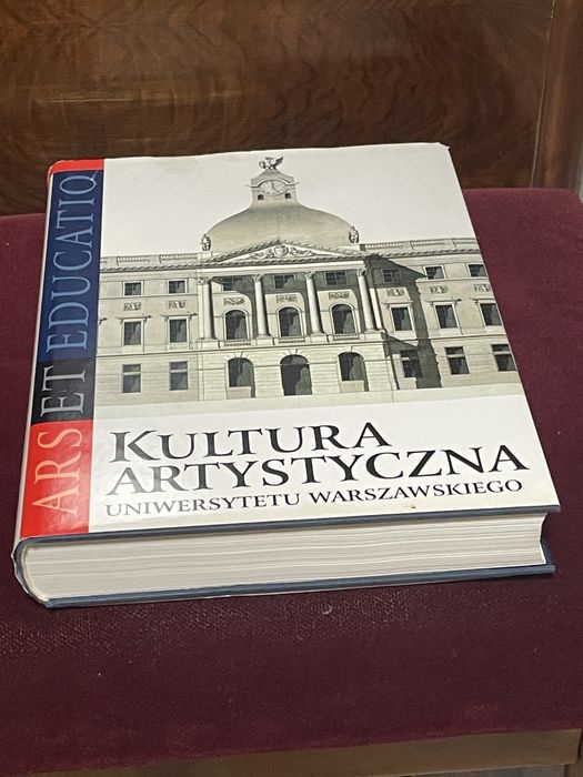Kultura artystyczna uniwersytetu warszawskiego
