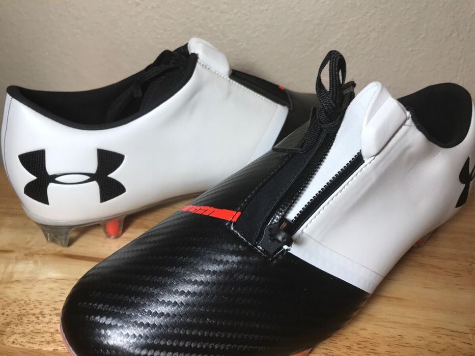 Чоловічі футбольнi бутси Under Armour Sportlight FG 43-44