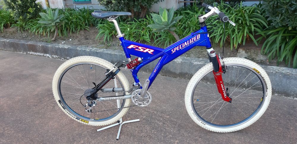 Bicicletas e quadros bicicletas vintage