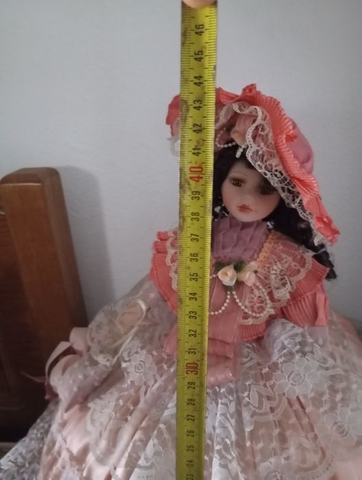 Conjunto de 2 bonecas de porcelana