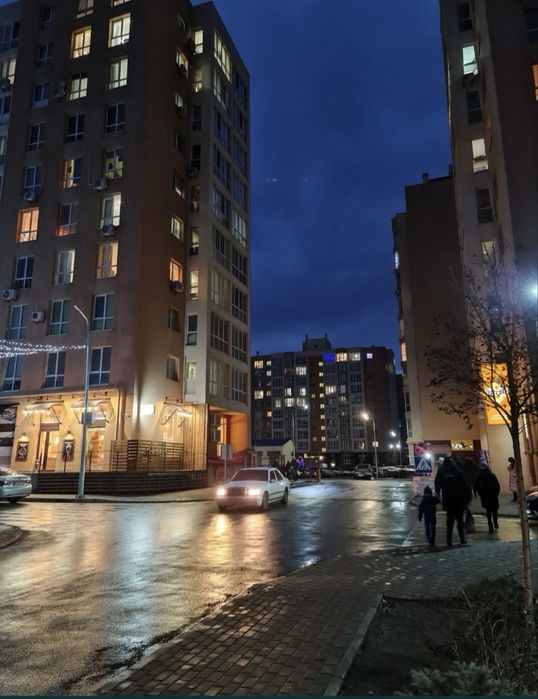 Продаж новоі квартири 40 м2 з ремонтом, кухнею,гардеробною, Софіівська Борщагівка