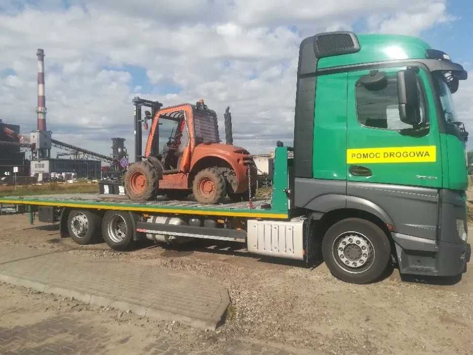 Transport maszyn niskopodwozia laweta HDS usługi dźwigowe