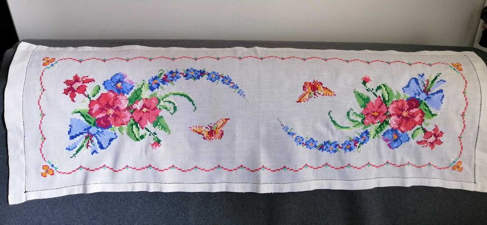 Ручная вышивка. Винтаж, 50-е годы прошлого века.