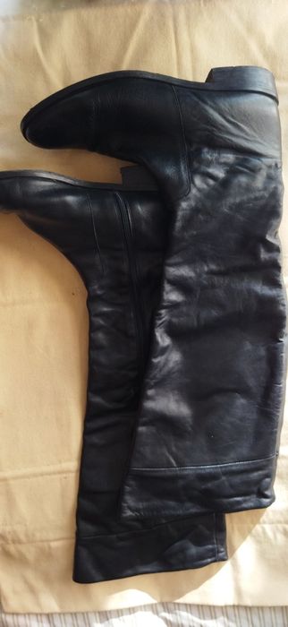 Botas e botins 39 e 35