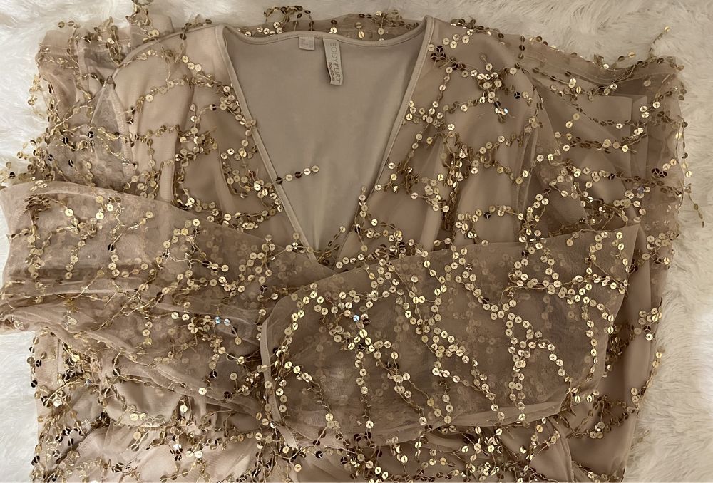 Nowa błyszcząca sukienka z cekinami