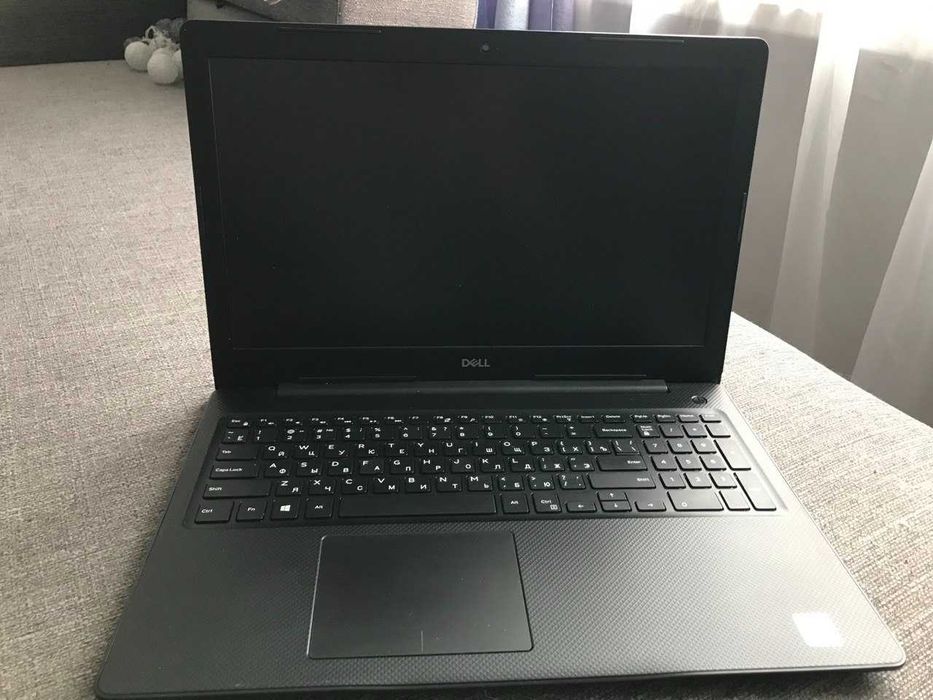 Ноутбук Dell Vostro 15 3590 (i5-10th Gen, 8GB RAM, Intel UHD Graphics)