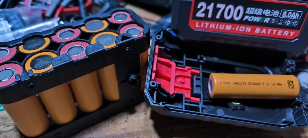 Bateria li-ion Makita 21v 10Am reais nova