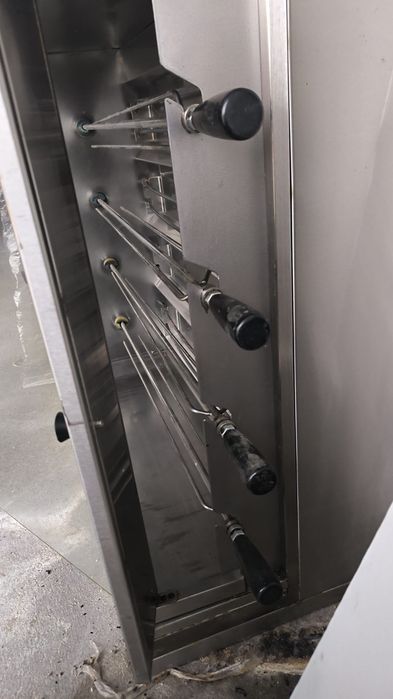 Assador de frangos trifásico