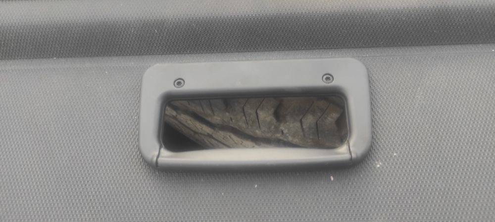 Шторка шкода А5 універсал задня