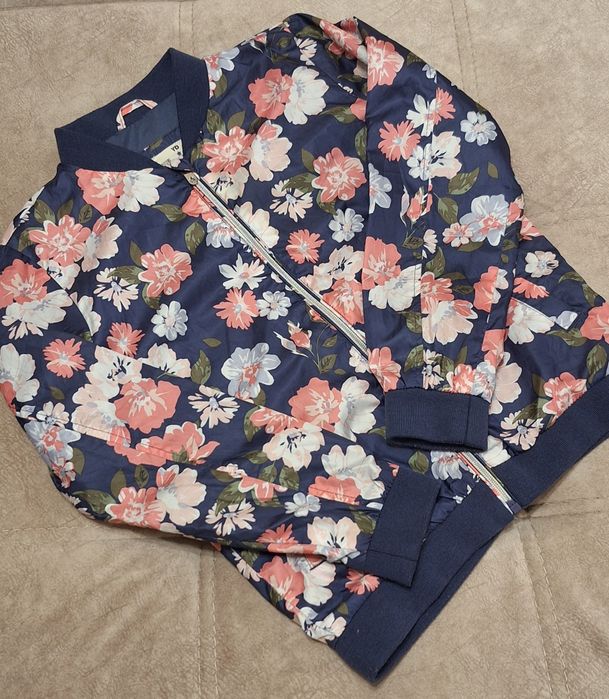 Бомпер для дівчинки