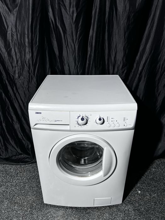 Большая 6 кг стиральная машина ZANUSSI Италия. Доставка бесплатно