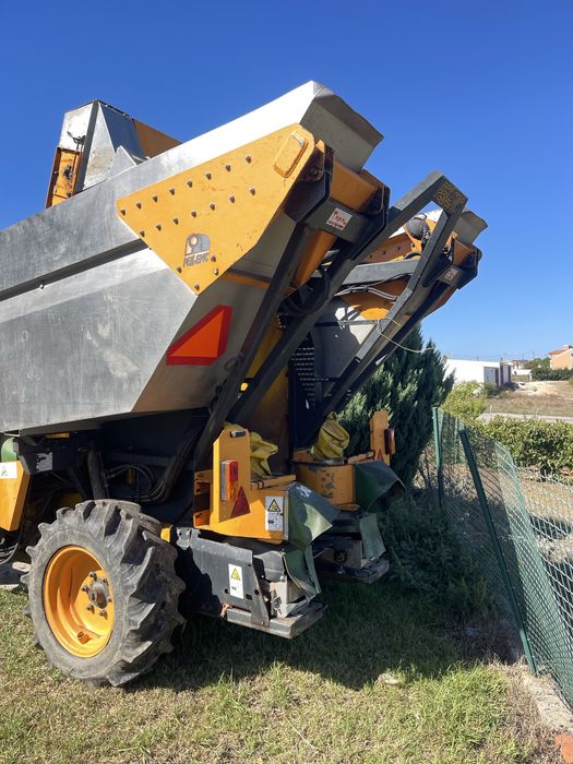 Máquina de Vindimar Pellenc 3050