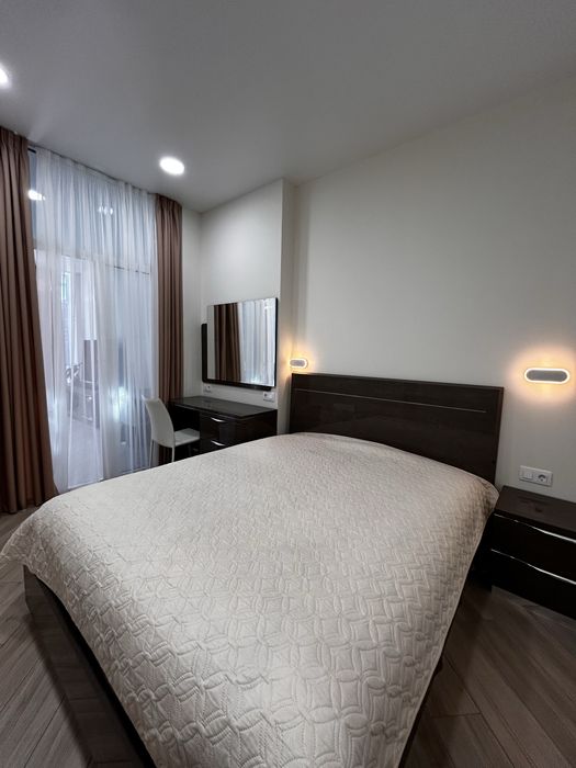 Продаж 2-х кімнатної квартири жк Комфорт Сити з терасою