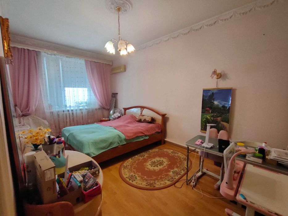 Продам 4кк в Котеджному будинку з гаражем