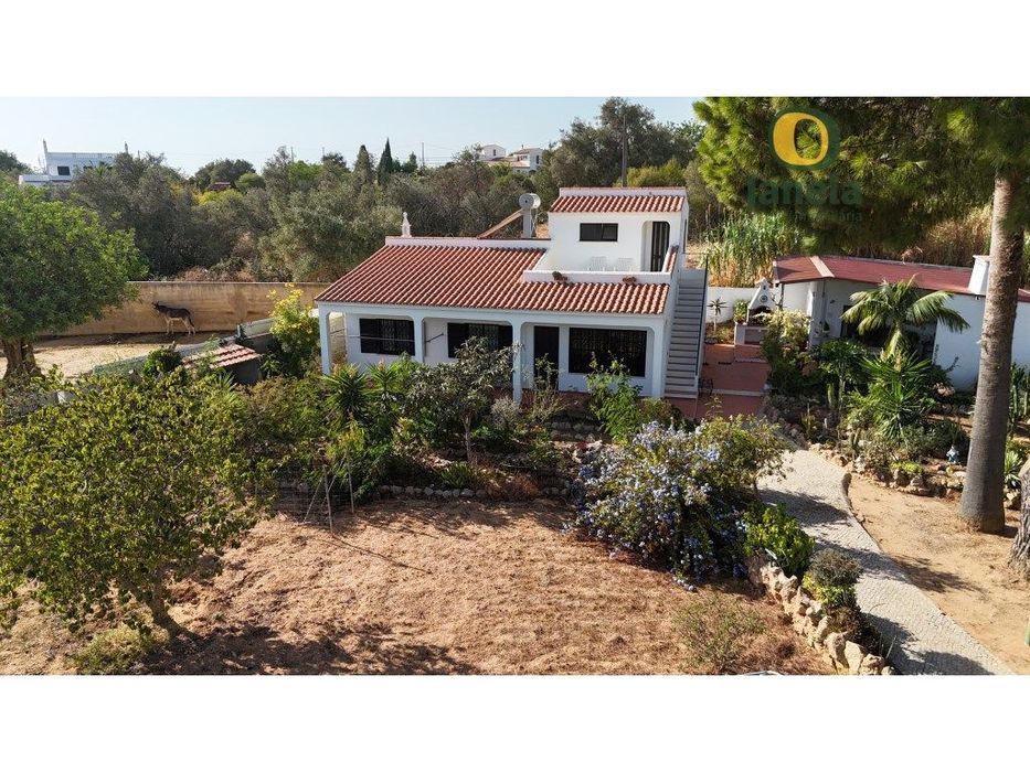 Moradia T3 com Estúdio Independente, Espaços de Lazer e Horta Bioló...