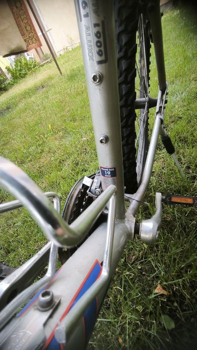 Giant Boulder Alu-Lite 19" – Lekki i uniwersalny.
