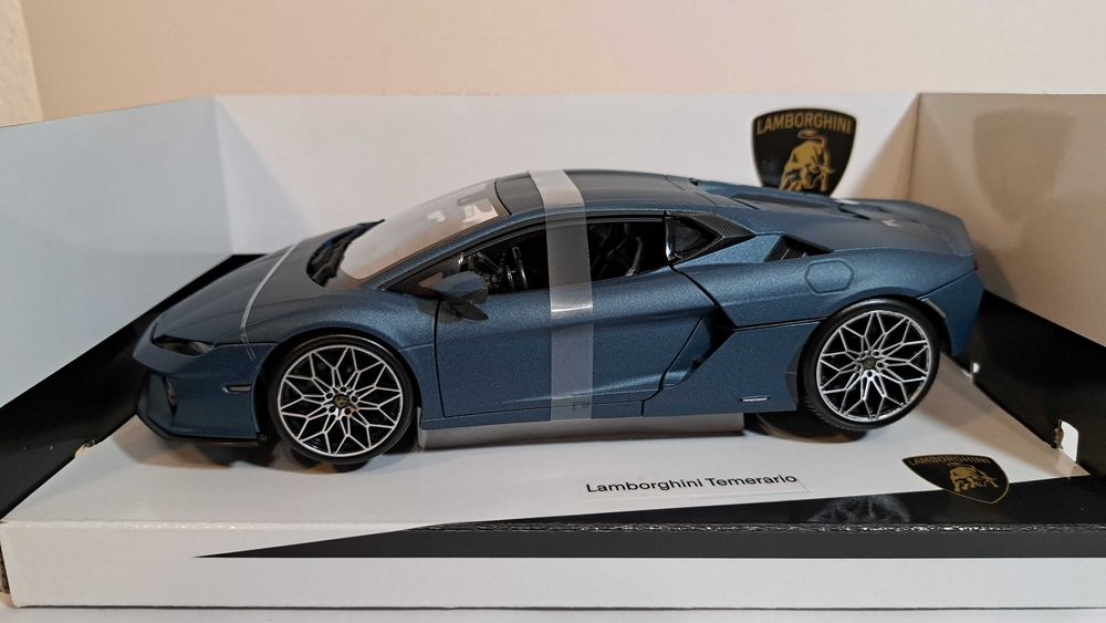 1/18 Lamborghini Temerario az - Burago