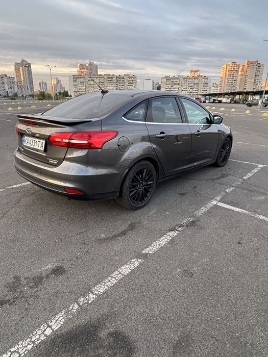 Продам Ford Focus 2015 2.0 автомат TITANIUM