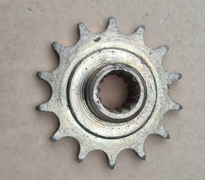 Зірочка ведуча на 14 зубів для мопеда Карпати