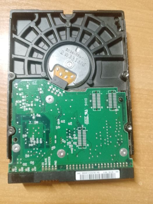 Жорсткий диск (HDD)