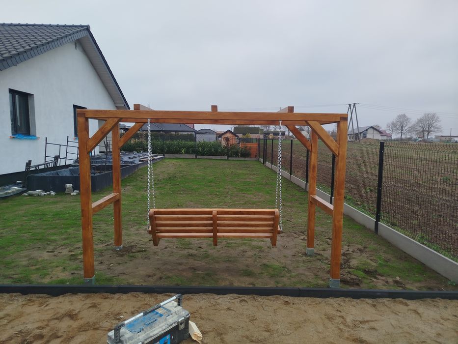 Huśtawki ogrodowe