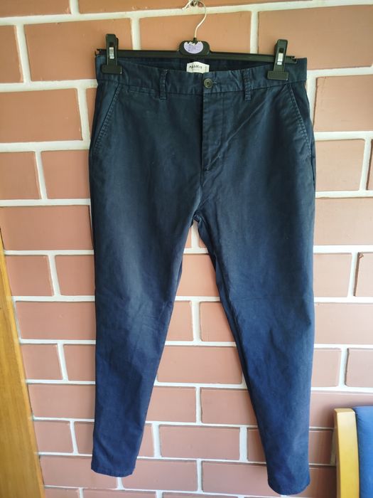 Calças azuis escuras Pull and Bear