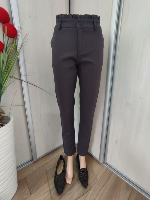 Sprzedam eleganckie spodnie cygaretki