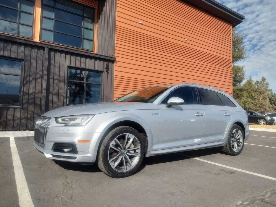 Audi A4 allroad 2.0T quattro Premium Plus      2019