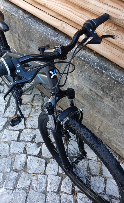 Bicicleta Cinza BTT Rockrider da Decathlon