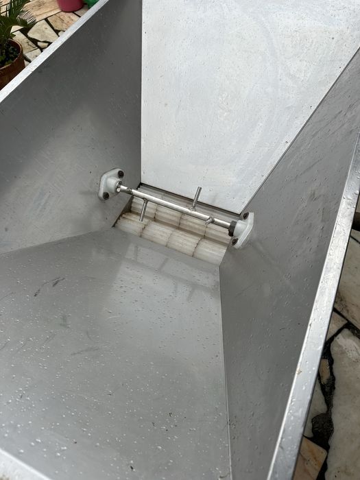 Esmagador de uvas manual