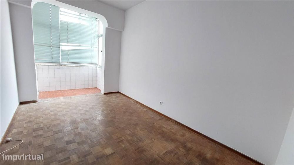 Apartamento T2 em Mem Martins
